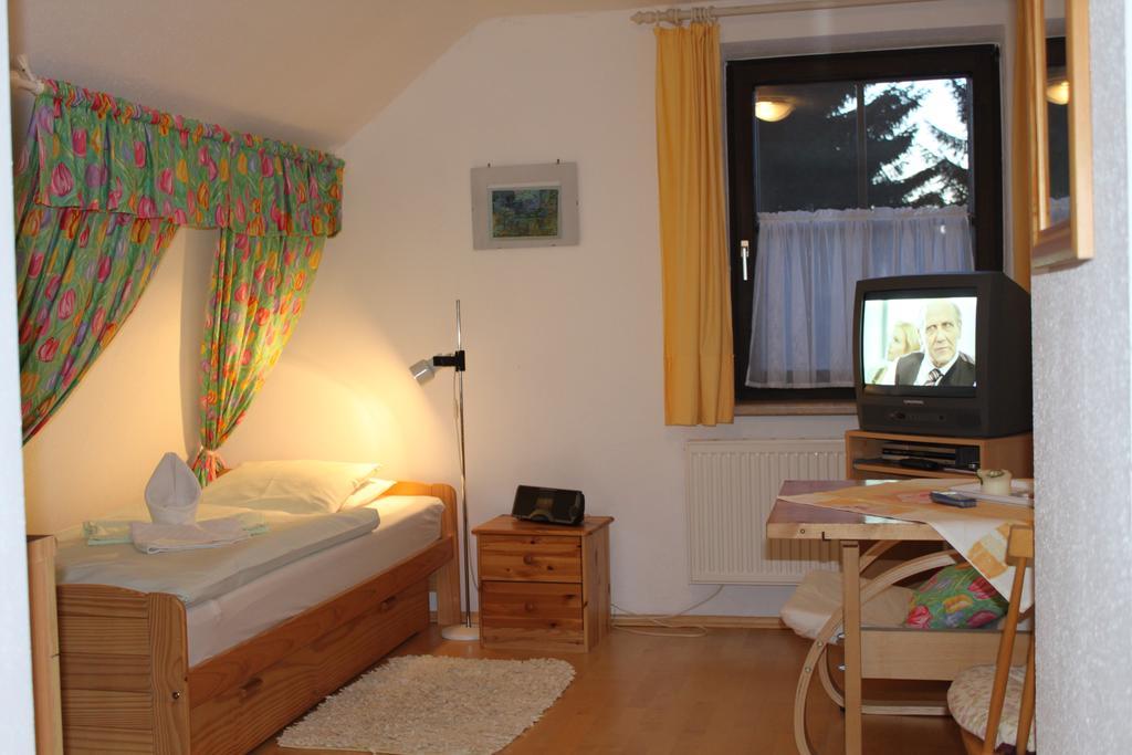 Haus Linda Apartment Barnkopf Стая снимка